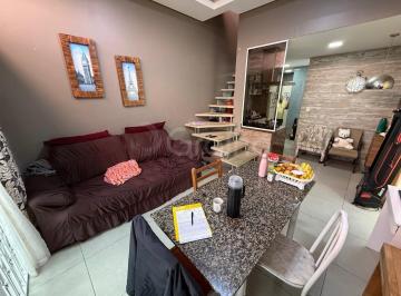 Casa · 180m² · 4 Quartos · 3 Vagas · Casa em Florianópolis com 180,00 m2