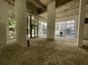 Comercial · 185m² · 1 Vaga · Loja na Rua Ministro Godói, N. 1036 • 185 m²