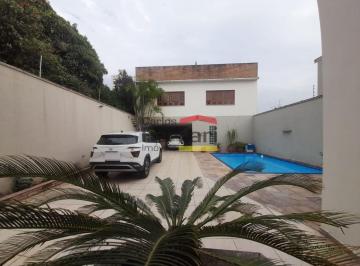 Casa · 453m² · 4 Quartos · 9 Vagas · SOBRADO AMPLO COM 4 QUARTOS, AR CONDICIONADO, QUINTAL COM PISCINA E CHURRASQUEIRA, 9 VAGAS