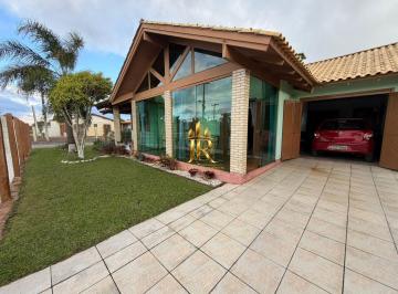 Casa · 120m² · 3 Quartos · 1 Vaga · Casa de esquina 3 dormitórios sendo um suite na Zona Nova em Tramandaí