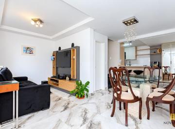 Casa · 148m² · 4 Quartos · 2 Vagas · Sobrado com 4 quartos, sendo 2 suítes, 2 vagas e em condomínio fechado no Portão