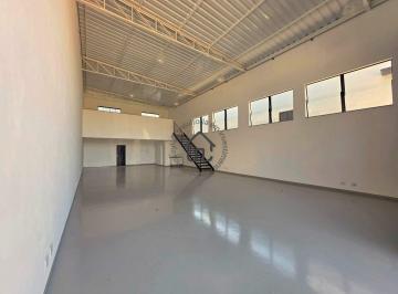 Comercial · 200m² · 4 Vagas · Galpão industrial para locação na Santa Claudina em Vinhedo.