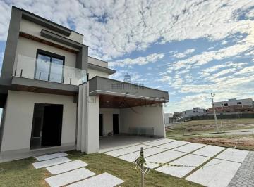 Casa · 330m² · 4 Quartos · 4 Vagas · Oportunidade - Casa em Condomínio - Terras Alpha - 4 Suítes - 300m².