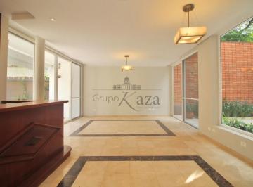 Casa · 464m² · 3 Quartos · 4 Vagas · Casa Sobrado - Vila Nova Conceição - 3 Suítes - 370m².