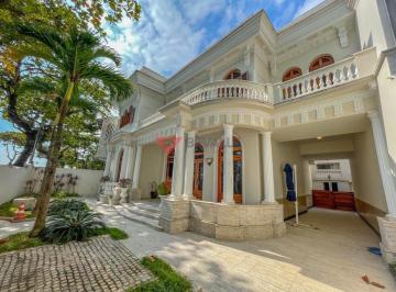 Casa · 600m² · 4 Quartos · 4 Vagas · Casa na Urca RJ à Venda: 600m², 4 quartos, 4 vagas