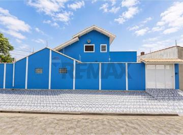Casa · 175m² · 2 Vagas · Sobrado Mobiliado dos Seus Sonhos em Peruíbe: Alugue Já!