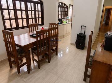 Casa · 125m² · 2 Quartos · 2 Vagas · 2 dormitórios próxima do centro do Boqueirão, vem conhecer!