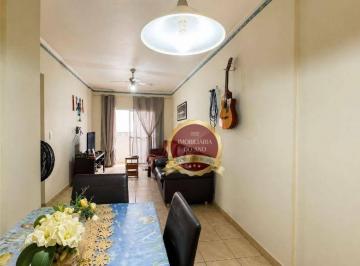 a9084a9fd4c86401ccb63526245f8660cdf5ae3c · Apartamento com 2 quartos, suíte, frente rua, 1 vaga a 200 Metros da Praia no Canto do Forte – Praia