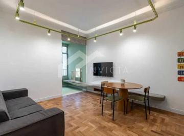 Apartamento · 78m² · 2 Quartos · EXCELENTE 2 QUARTOS REFORMADO EM RUA NOBRE DE COPACABANA, SENDO SUCESSO EM ALUGU