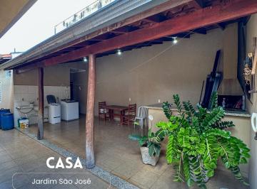 Casa · 288m² · 3 Quartos · 2 Vagas · Casa para venda em São José de 288.00m² com 3 Quartos, 1 Suite e 2 Garagens