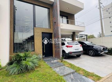 Casa · 168m² · 4 Quartos · 2 Vagas · Casa para alugar em Condomínio semi mobiliada 4 quartos