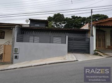 Casa · 250m² · 3 Quartos · 1 Vaga · Linda casa à venda no Centro de Bragança Paulista - SP.