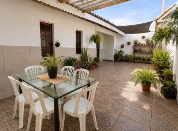 Casa · 147m² · 4 Quartos · 2 Vagas · CASA TÉRREA À VENDA NO JARDIM CELESTE - JUNDIAÍ/SP