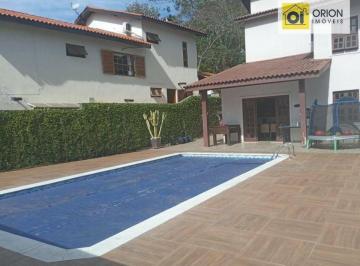 Casa · 228m² · 4 Quartos · 2 Vagas · Casa de Condomínio para alugar em Aldeia Da Serra de 228.00m² com 4 Quartos, 2 Suites e 2 Garagens