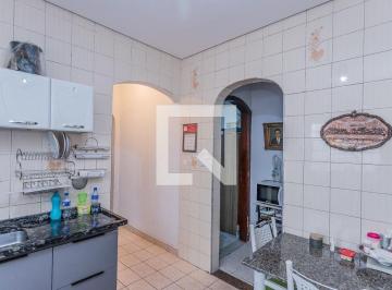 Localizada na vibrante cidade de São Paulo, esta charmosa casa oferece um ambien · Casa à Venda - Vila Pirituba, 2 Quartos, 130 m2