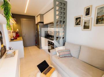 Localizada na vibrante cidade de São Paulo, esta kitnet oferece uma experiência · Apartamento à Venda - Perdizes, 1 Quarto, 30 m2