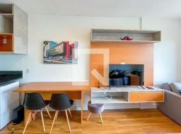 Localizado no vibrante bairro de Pinheiros, em São Paulo, este studio oferece um · Apartamento à Venda - Pinheiros, 1 Quarto, 37 m2