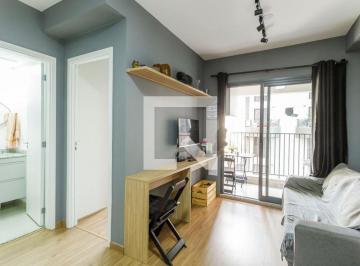 Localizada na vibrante cidade de São Paulo, esta kitnet oferece uma experiência  · Apartamento à Venda - Moema, 1 Quarto, 30 m2
