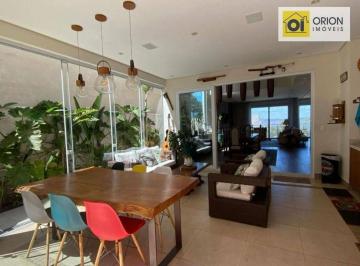 Casa · 400m² · 4 Quartos · 4 Vagas · Casa de Condomínio para venda em Itaqui de 400.00m² com 4 Quartos, 4 Suites e 4 Garagens