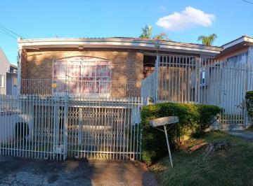 Casa de 4 quartos, Curitiba · Excelente casa com 4 quartos, 4 vagas e quintal no Boa Vista!