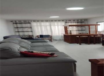 Casa de 3 quartos, São Paulo · Sobrado à Venda com 3 quartos 2 vagas - no Butantã