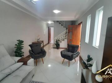 Casa · 165m² · 3 Quartos · 4 Vagas · Lindo Sobrado, Jardim Santo Antõnio, Osasco, São Paulo.