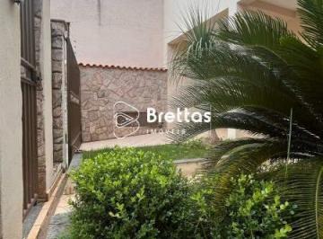 f4wp3-ba6e57fe-e7e8-40cc-b23b-b664244b7dcd-1751302292.jpg · Casa com 5 quartos à venda em Lavras, no bairro Centro