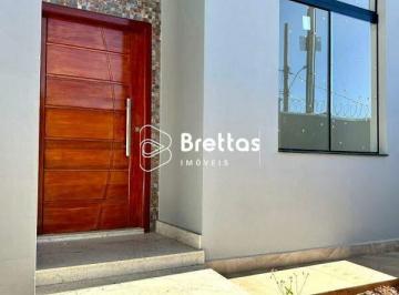 cw81n-2-1691001399.jpeg · Casa com 3 quartos à venda em Lavras, no bairro Alta Villa Bom Jesus