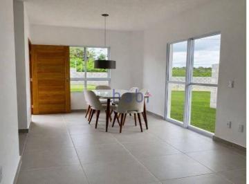 Casa · 70m² · 3 Quartos · 2 Vagas · Casa de Condomínio para alugar em Iporanga de 70.00m² com 3 Quartos, 1 Suite e 2 Garagens