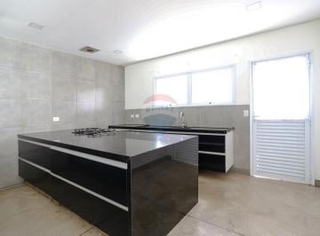 Casa · 378m² · 4 Quartos · 4 Vagas · Sobrado para alugar em Vila Oliveira de 378.00m² com 4 Quartos, 4 Suites e 4 Garagens