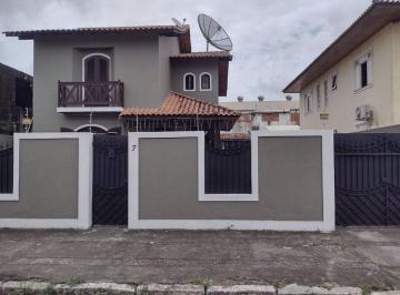 Casa · 220m² · 3 Quartos · 8 Vagas · Casa em Parque Jardim Carioca  -  Campos dos Goytacazes