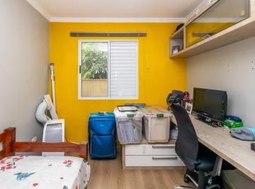 b6a2a4f4-c370-4ef4-ab3b-67bc0f2d0a75 · Funcional casa em condomínio para venda com 3 quartos, sendo 1 suíte, 172m²