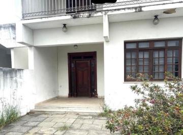 Casa · 264m² · 6 Quartos · 6 Vagas · Casa em Parque Turf Club - Campos dos Goytacazes