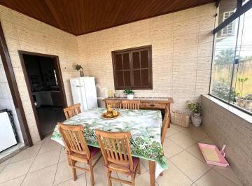 Casa · 324m² · 3 Quartos · 2 Vagas · Casa em Condomínio Fechado na Pecuária