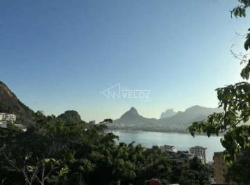 Apartamento · 354m² · 4 Quartos · 2 Vagas · Casa de rua - Triplex / Residencial / Lagoa
