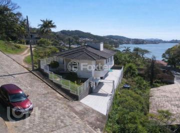 7a0a4f86 · Casa, 3 dormitórios, 360 m², em Ponta de Baixo