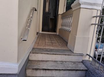 Casa · 147m² · 2 Quartos · 1 Vaga · Casa muito espaçosa 2 quartos no Rio Comprido