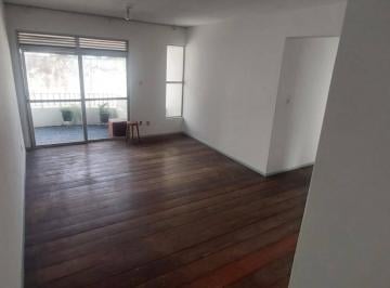 Apartamento · 110m² · 3 Quartos · 3 Vagas · VENDO COSTA AZUL NO MIOLO 3/4 COM DEPENDÊNCIA COMPETA