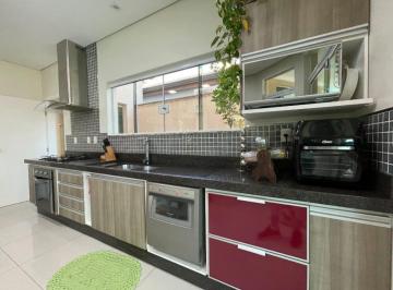 Casa de 4 quartos, Sorocaba · MOBILIADA - REGIÃO NOBRE