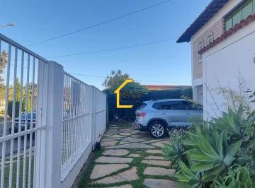 Casa · 250m² · 5 Quartos · 2 Vagas · QI 28 Lago Sul - Casa de 5 Quartos na QI 28 do Lago Sul