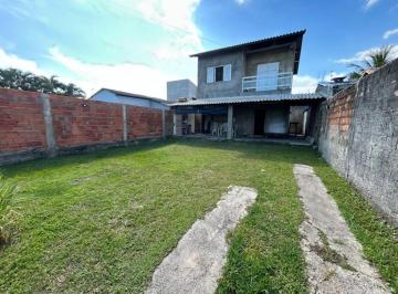 Casa de 3 quartos, Itanhaém · Sobrado com Terreno Amplo e Garagem para 10 Carros