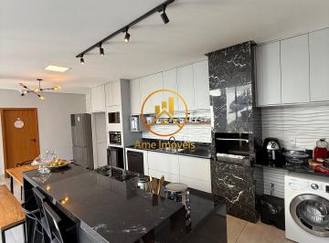 Casa · 205m² · 3 Quartos · 4 Vagas · Casa térrea no Parque Anhanguera,