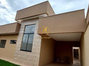 Casa · 136m² · 3 Quartos · 2 Vagas · Casa Alto Padrão Cidade Satélite
