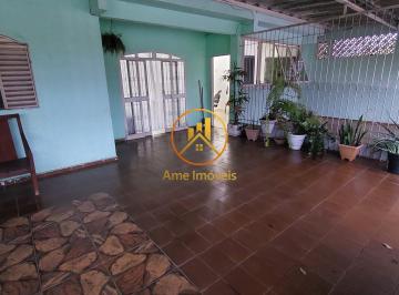 Casa · 250m² · 3 Quartos · 2 Vagas · Casa usada com ponto comercial