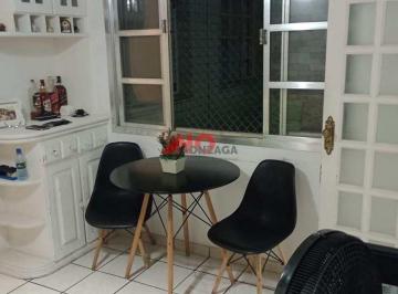 Apartamento de 2 quartos, Santos · Santos José Menino meia quadra da praia !!