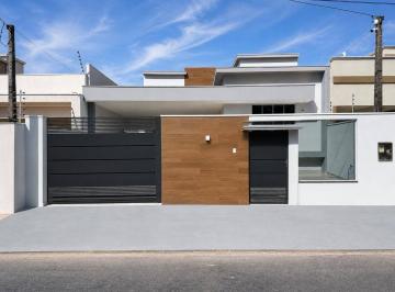 Casa · 163m² · 3 Quartos · 2 Vagas · Casa à Venda no Jardim Begônias em Alta Floresta-MT