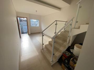 Casa de 3 quartos, São Paulo · Casa de 100 m² com 3 quartos à venda em Jardim Ivana