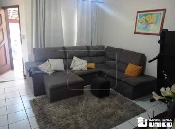 Casa · 2 Quartos · 2 Vagas · Casa em Jardim Parati