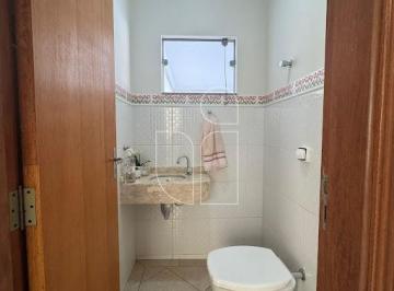 Casa · 240m² · 3 Quartos · 2 Vagas · Casa em Jardim Acapulco - Marília