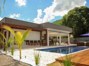 Rural de 4 quartos, Vinhedo · Chácara de 1800 m² com 4 quartos em venda no Centro